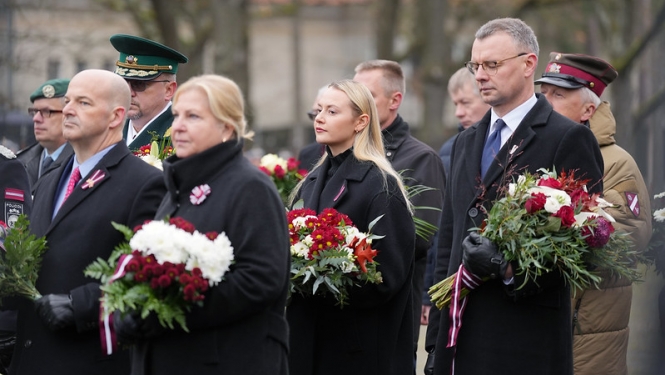 Lāčplēša diena Rīgas Brāļu kapos