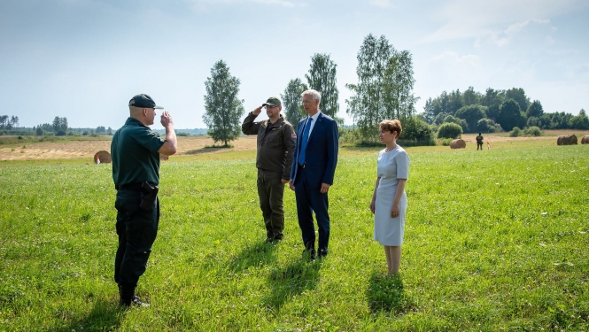 Premjers un ministre pierobežā