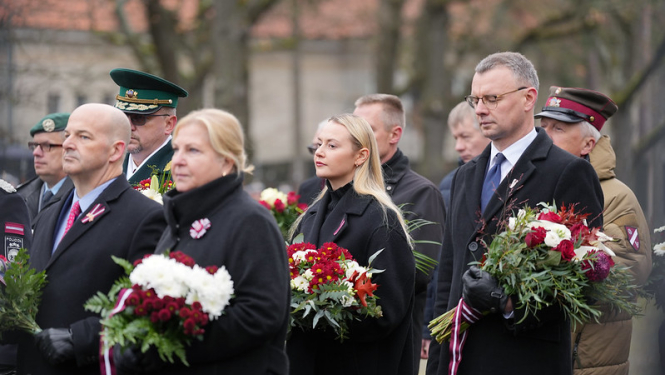 Lāčplēša diena Rīgas Brāļu kapos