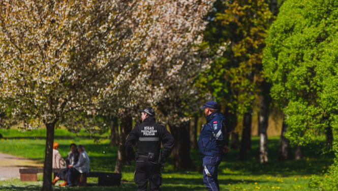Policija