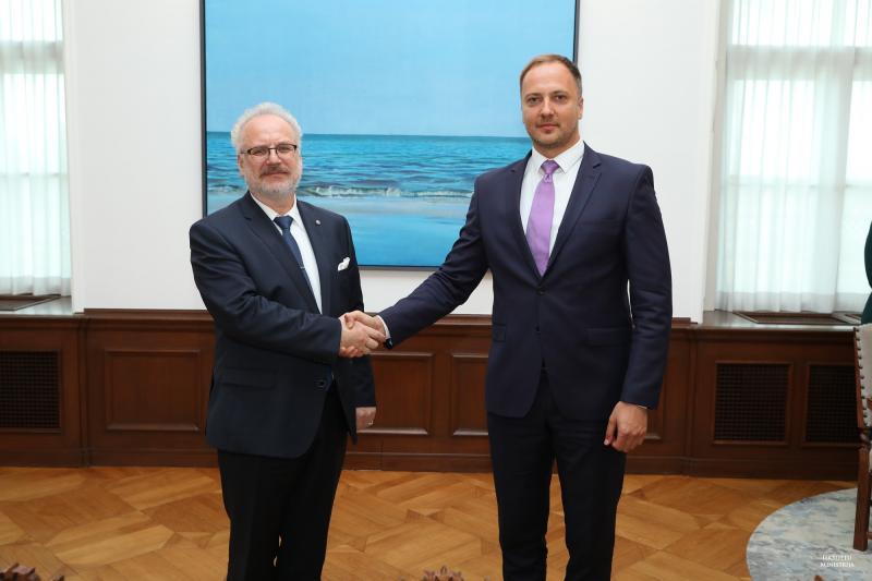 Iekslietu-ministra-tiksanas-ar-Valsts-prezidentu