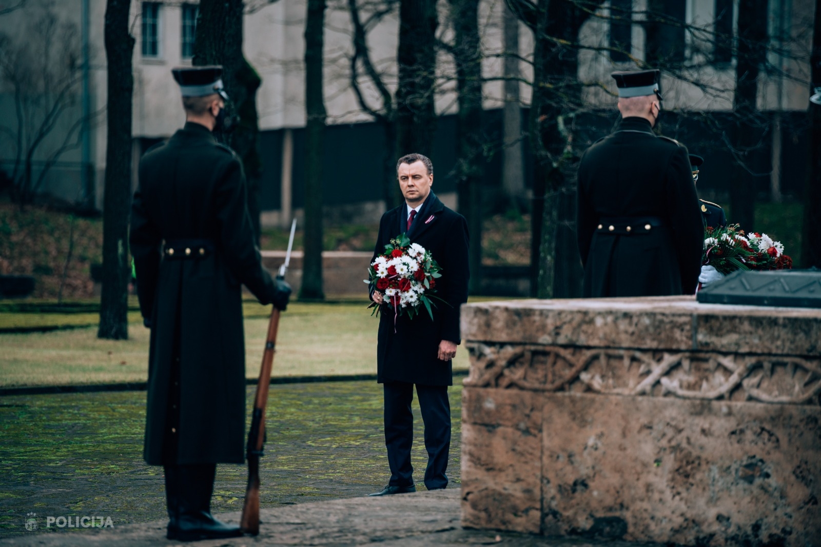 Ziedu nolikšana