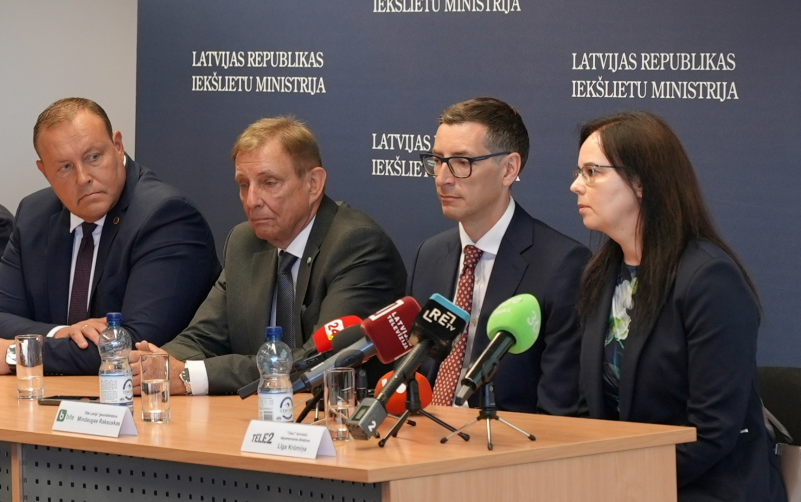 Preses konference par šūnu apraides ieviešanu Latvijā