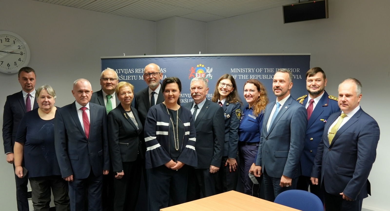 Paraksta līgumu par Iekšējās drošības akadēmijas izveidi
