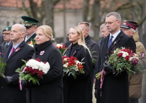 Lāčplēša diena Rīgas Brāļu kapos