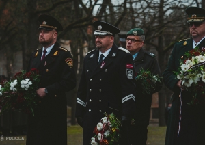 Lāčplēša diena Rīgas Brāļu kapos