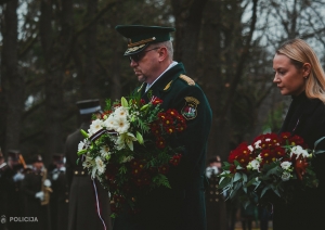 Lāčplēša diena Rīgas Brāļu kapos