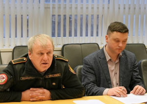 Iekšlietu ministrs Rihards Kozlovskis tiekas ar Latvijas brīvprātīgo ugunsdzēsēju savienības pārstāvjiem