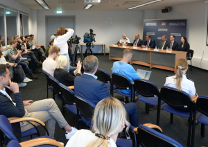 Preses konference par šūnu apraides ieviešanu Latvijā