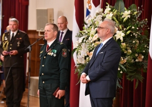 Apbalvojuma pasniegšana 