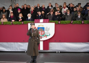 Iekšlietu ministrijas vadība un iekšlietu dienesti piedalās Latvijas Proklamēšanas gadadienai velt