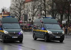 Iekšlietu ministrijas vadība un iekšlietu dienesti piedalās Latvijas Proklamēšanas gadadienai velt