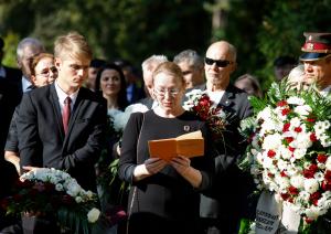 Latvijas pirmā iekšlietu ministra un Ievērojamā Latvijas valsts un sabiedriskā darbinieka Miķeļa Valtera mirstīgo atlieku pārapbedīšana Latvijā