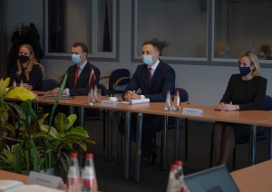 Iekšlietu ministrijas pārstāvji sanāksmē