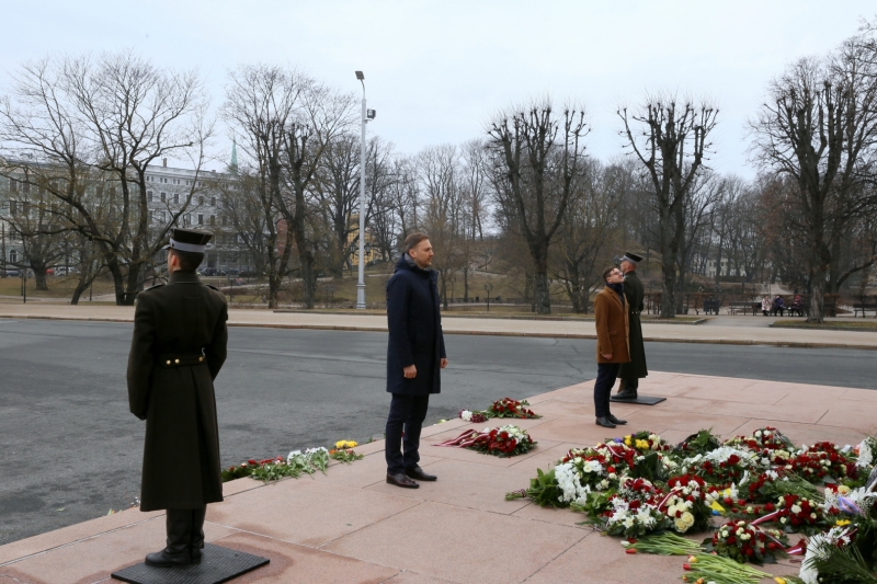 Iekšlietu ministrs un iekšlietu ministra padomnieks