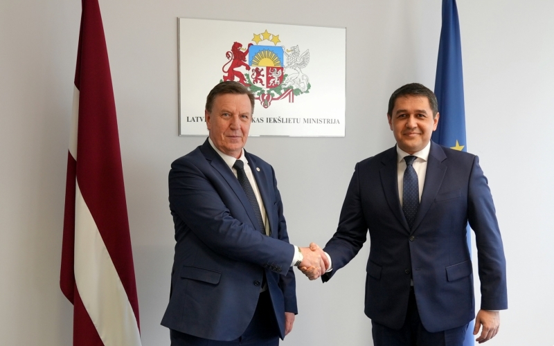 Iekšlietu ministrs un Uzbekistānas vēstnieks Latvijā