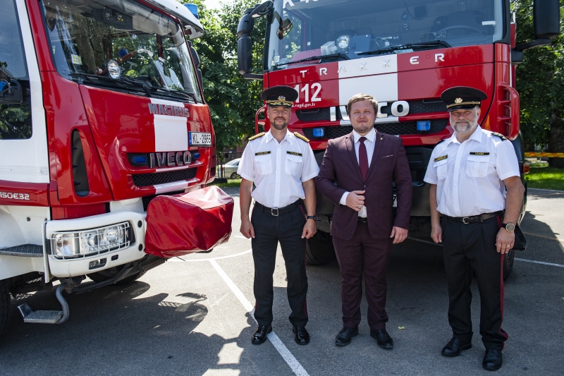 Parlamentārais sekretārs