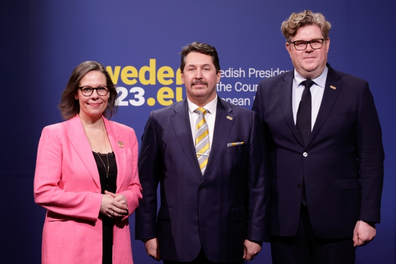 Igors Rajevs ar ES Zviedrijas prezidentūras 2 pārstāvjiem