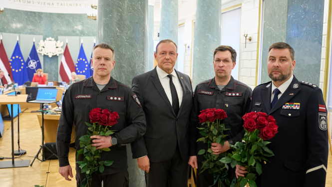 MK sēdē piešķir ģenerāļa pakāpi