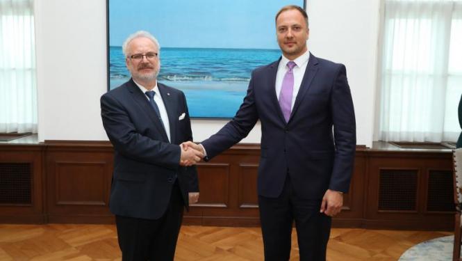 Iekslietu-ministra-tiksanas-ar-Valsts-prezidentu