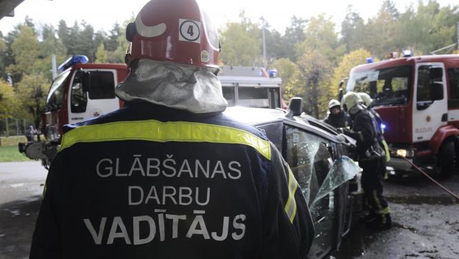 gLĀBŠANAS DARBI