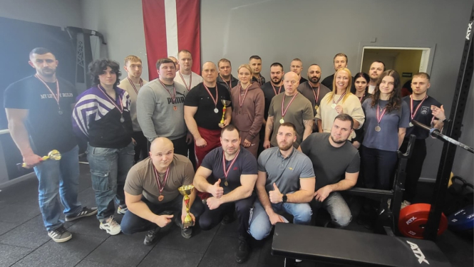 Iekšlietu ministrijas atklātā čempionāta sacensības svara stieņa spiešanā guļus