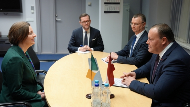 Tikšanās ar vēstnieci