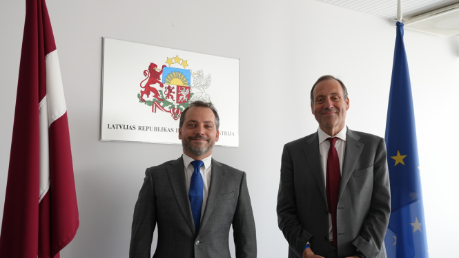 Tikšanās ar Lielbritānijas bēgļu lietu ministru