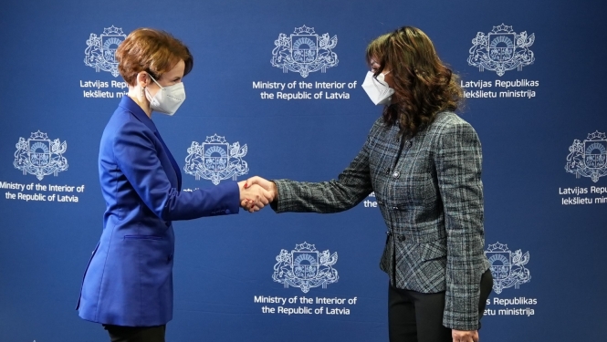 Iekšlietu ministre Marija Golubeva un Apvienoto Arābu Emirātu vēstniece Latvijā