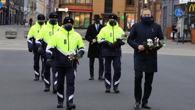 Iekšlietu ministrs, valsts sekertārs