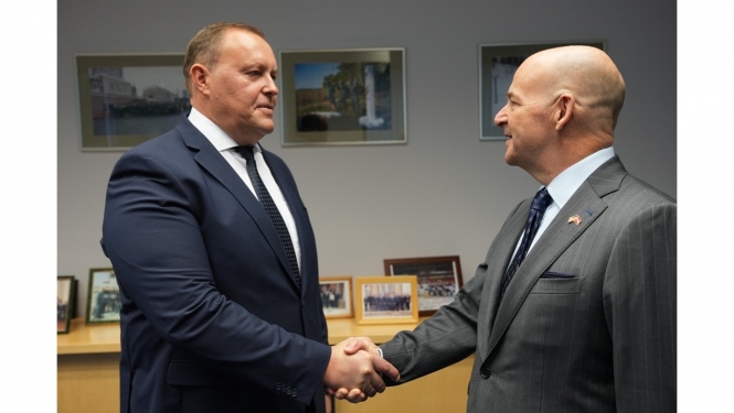 Iekšlietu ministrs un ASV vēstnieks