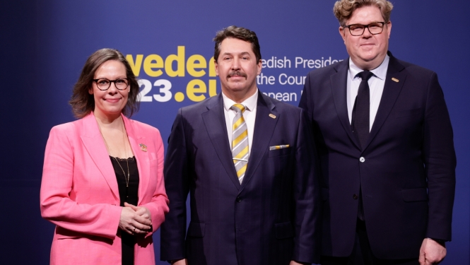 Igors Rajevs ar ES Zviedrijas prezidentūras 2 pārstāvjiem