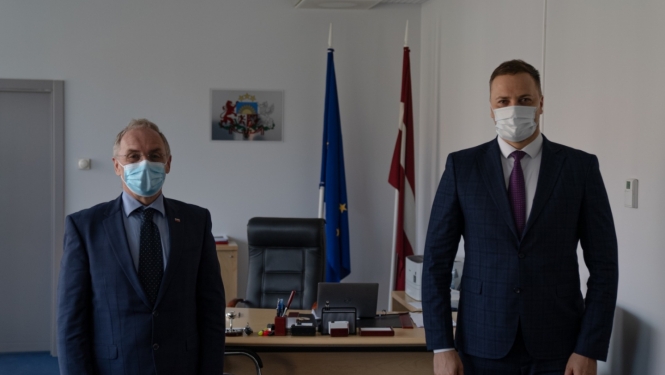 Slovēnijas iekšlietu ministrs un Latvijas iekšlietu ministrs