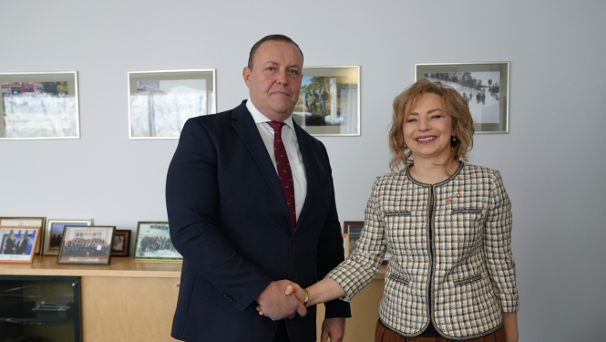 iekšlietu ministrs R.Kozlovskis tikšanās reizē ar Polijas vēstnieci Latvijā M.Mihališinu