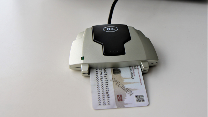 eid kartes lasītājs