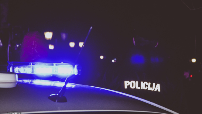 policija