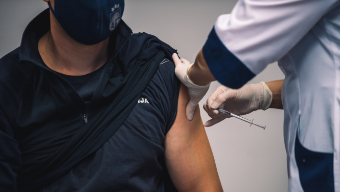 Vakcinē Valsts policiju