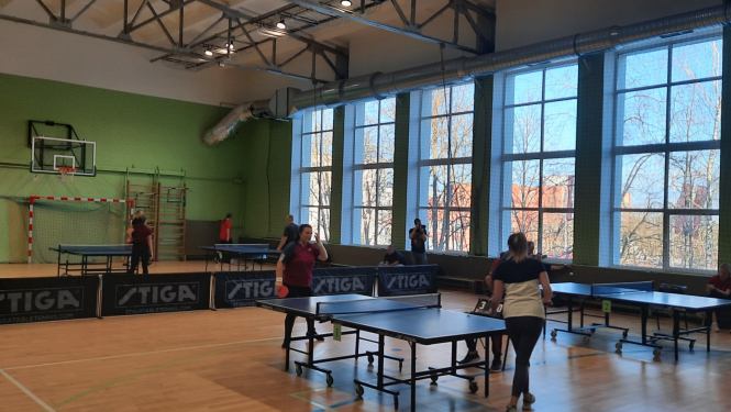 Galda tenisa sacensības