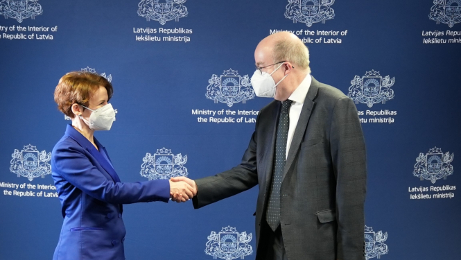 iekšlietu ministre Marija Golubeva tikās ar Apvienotās Karalistes ārkārtējo un pilnvaroto vēstnieku Latvijas Republikā V.E. Polu Bramelu