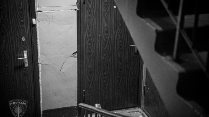 konflikts kāpņutelpā