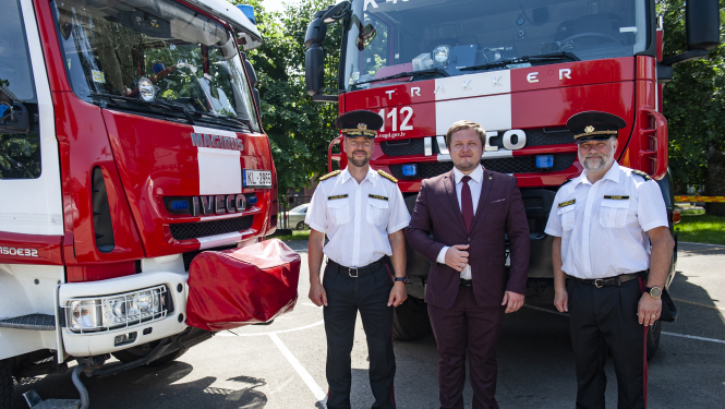 Parlamentārais sekretārs