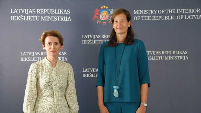 Ministre un Spānijas vēstneice