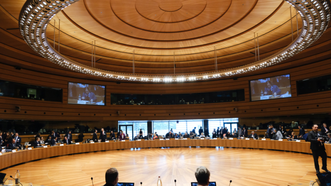 Apaļā galda diskusija