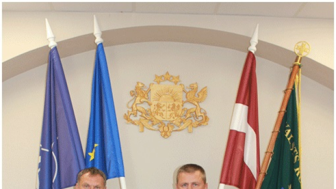 Pujāts tiekas ar Stukānu