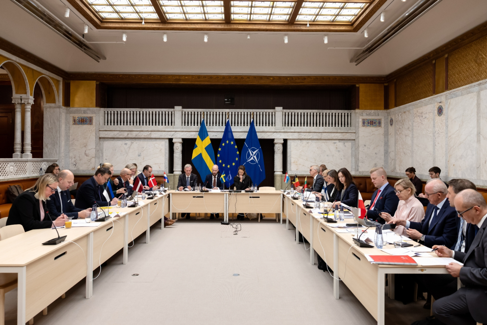 Eiropas civilās aizsardzības un sabiedrības noturības koalīcija diskutē par civilās un militārās jomas sadarbību