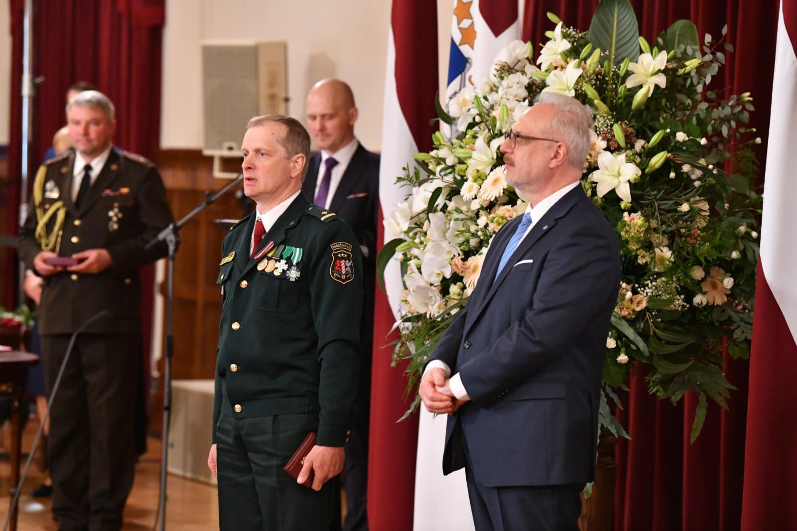 Apbalvojuma pasniegšana 