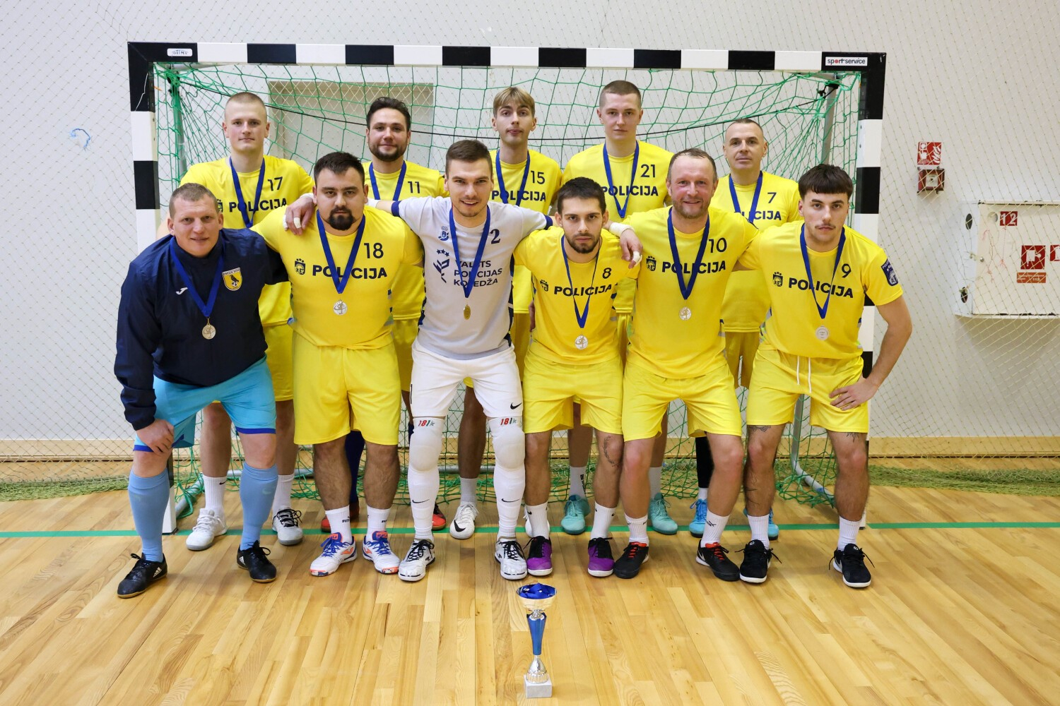 Iekšlietu ministrijas čempionāta sacensībās telpu futbolā uzvar  Valsts robežsardzes komanda