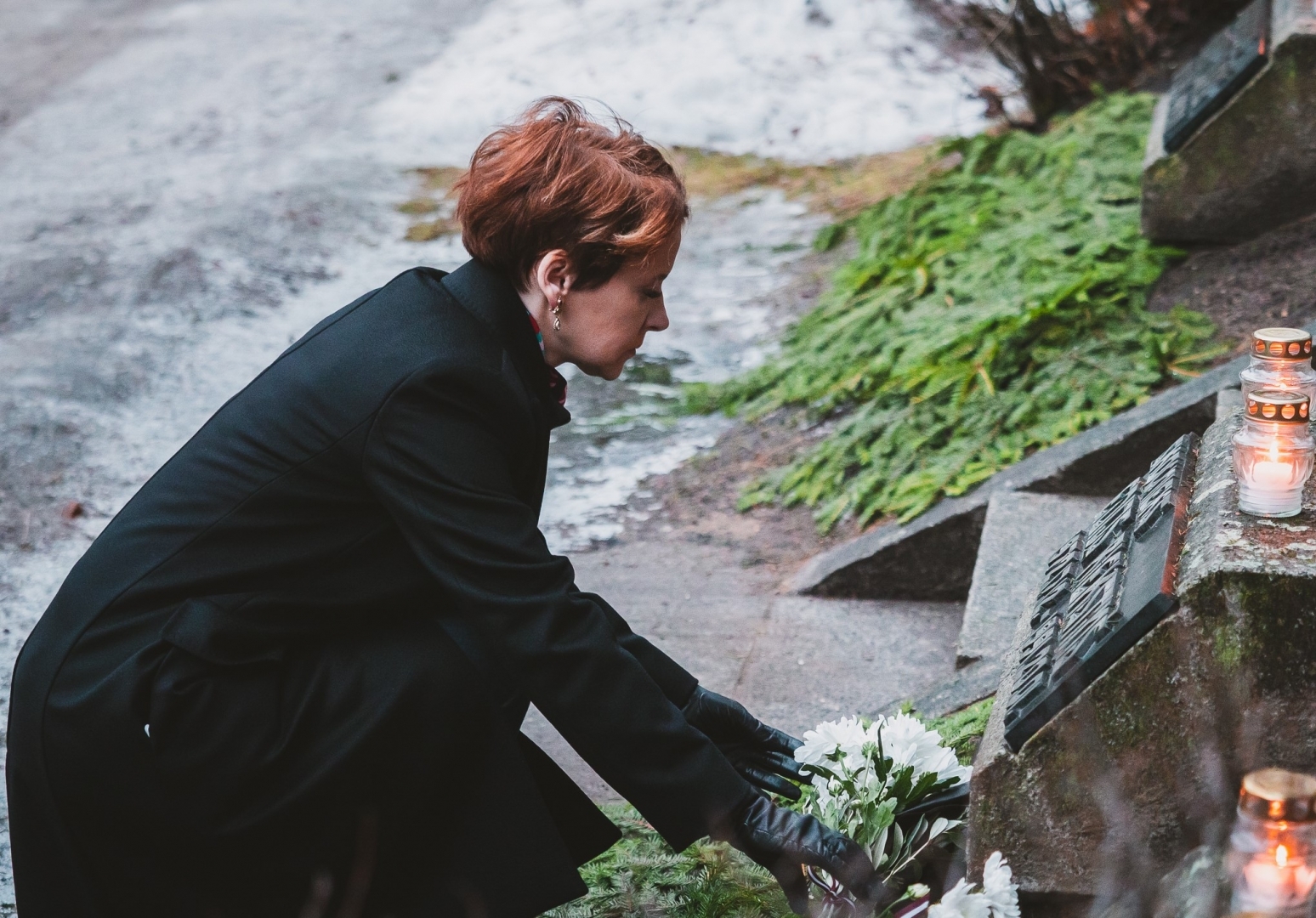 Iekšlietu ministrijas un dienestu vadība godina 1991. gada barikāžu upuru piemiņu barikāžu aizstāvju atceres 31. gadadienā 