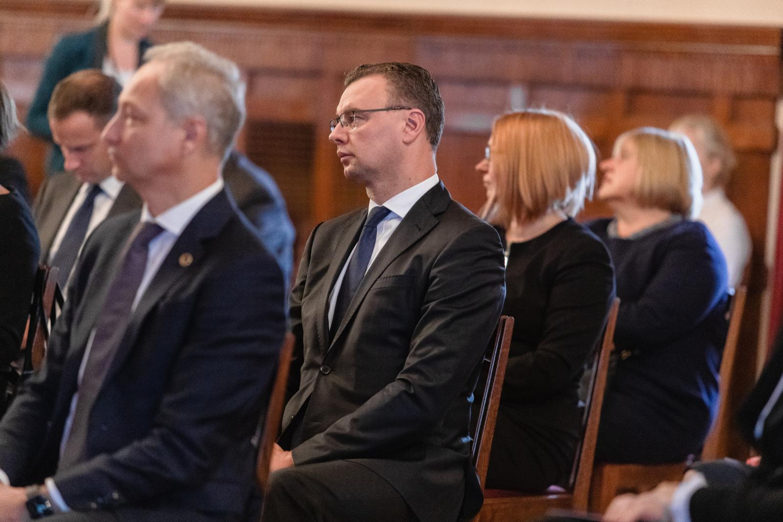 Pasākums  Rīgas pilī par godu ievērojamā Latvijas valsts un sabiedriskā darbinieka Miķeļa Valtera pārapbedīšanai Latvijā