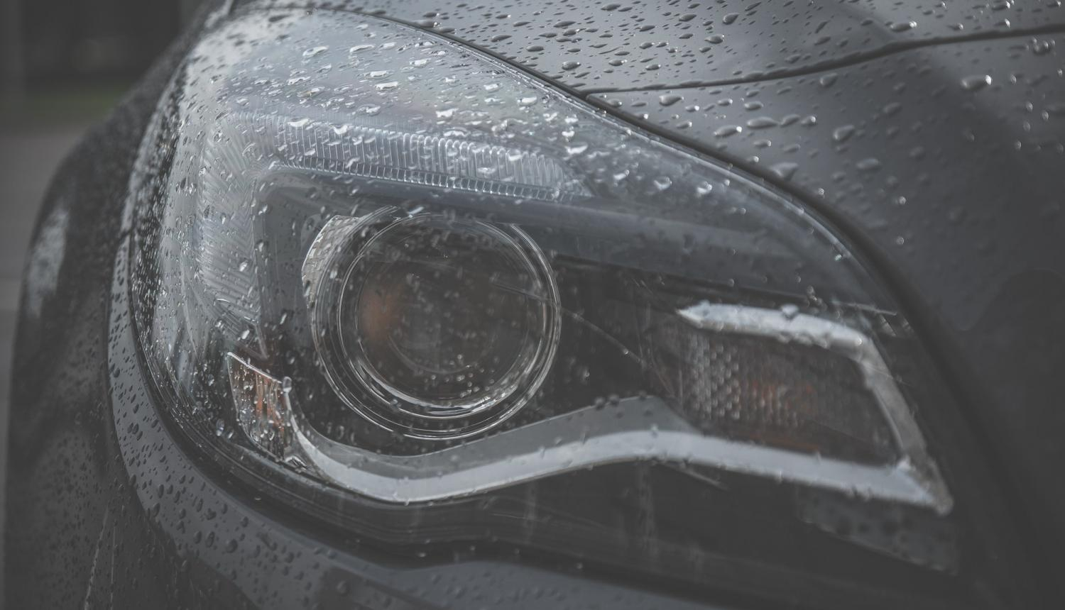 automašīnas lukturis